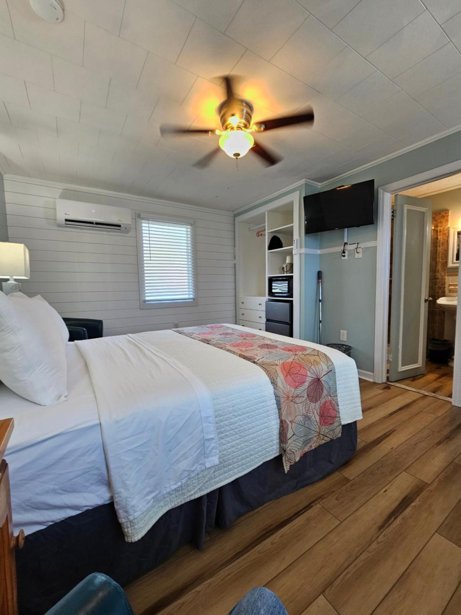 مانتيو Island Guesthouse And Motel Obx المظهر الخارجي الصورة
